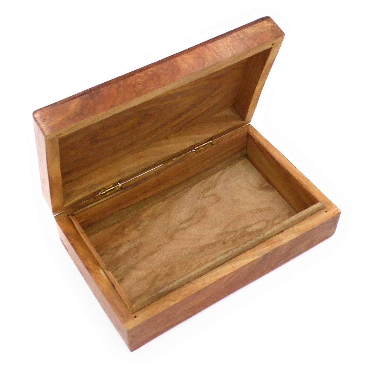 A Beautiful Carved Celtic Knot Design Wooden Box 20x12-1