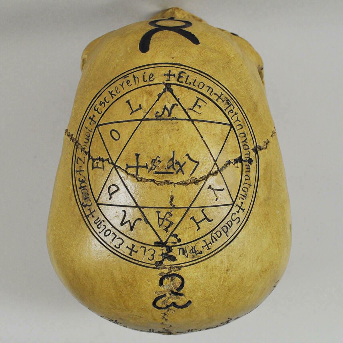 Witchcraft Skull Ornament Spooky Magical Halloween Decoration Gothic Pagan Celtic-1